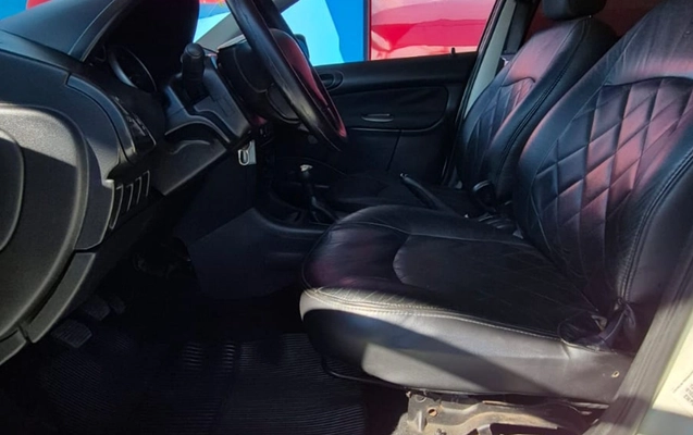 imagem-https://www.socarrao.com.br/sc-vehicle-images-prod/4362368/1792075675267-V2hhdHNBcHAgSW1hZ2UgMjAyNi0wNS0yNiBhdCAxMS4wOS41Ni5qcGVn.jpeg