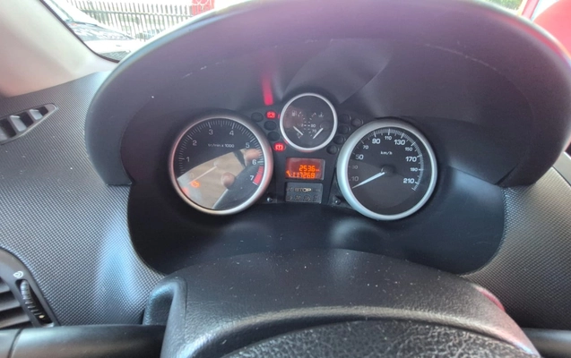 imagem-https://www.socarrao.com.br/sc-vehicle-images-prod/4362368/1792075675445-V2hhdHNBcHAgSW1hZ2UgMjAyNi0wNS0yNiBhdCAxMS4wOS41NyAoMikuanBlZw.jpeg