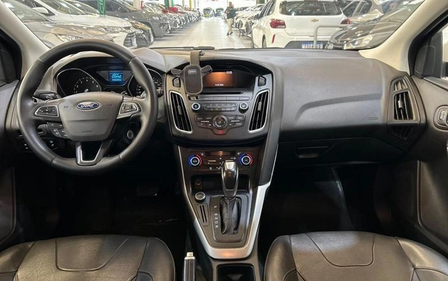 imagem-https://www.socarrao.com.br/sc-vehicle-images-prod/4362489/1792177967062-8542053_5_B_9d0b3a6d6e.jpeg