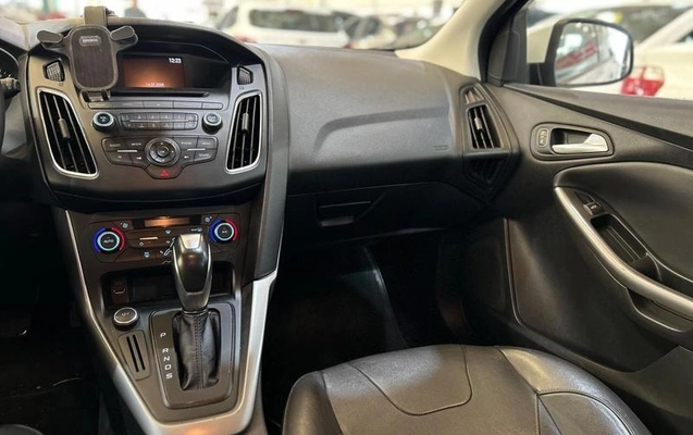 imagem-https://www.socarrao.com.br/sc-vehicle-images-prod/4362489/1792177967070-8542053_11_B_d001d42dea.jpeg