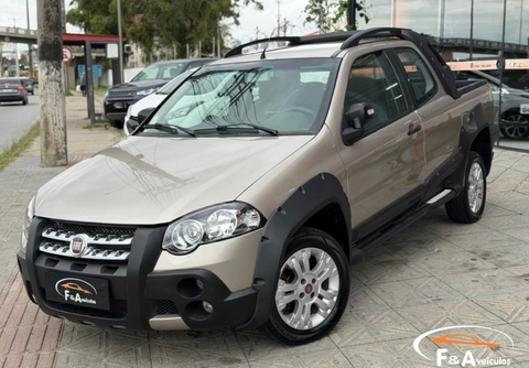Fiat Strada 2011 Bege — foto 1 de 3