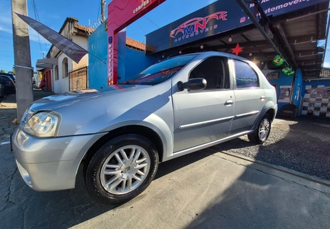 Renault Logan 2008 Prata — foto 1 de 3