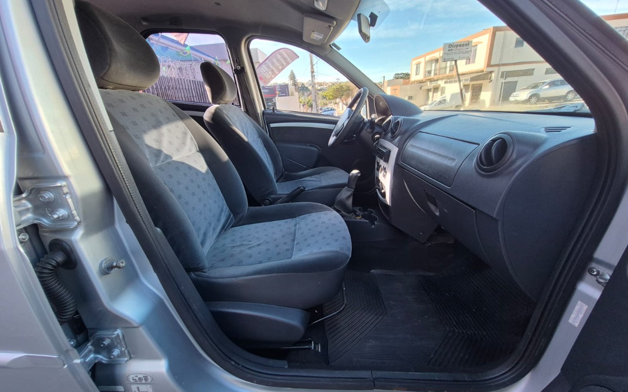 imagem-https://www.socarrao.com.br/sc-vehicle-images-prod/4362556/1792077329299-V2hhdHNBcHAgSW1hZ2UgMjAyNi0wNy0yMiBhdCAwOS41NC4yNiAoMSkuanBlZw.jpeg