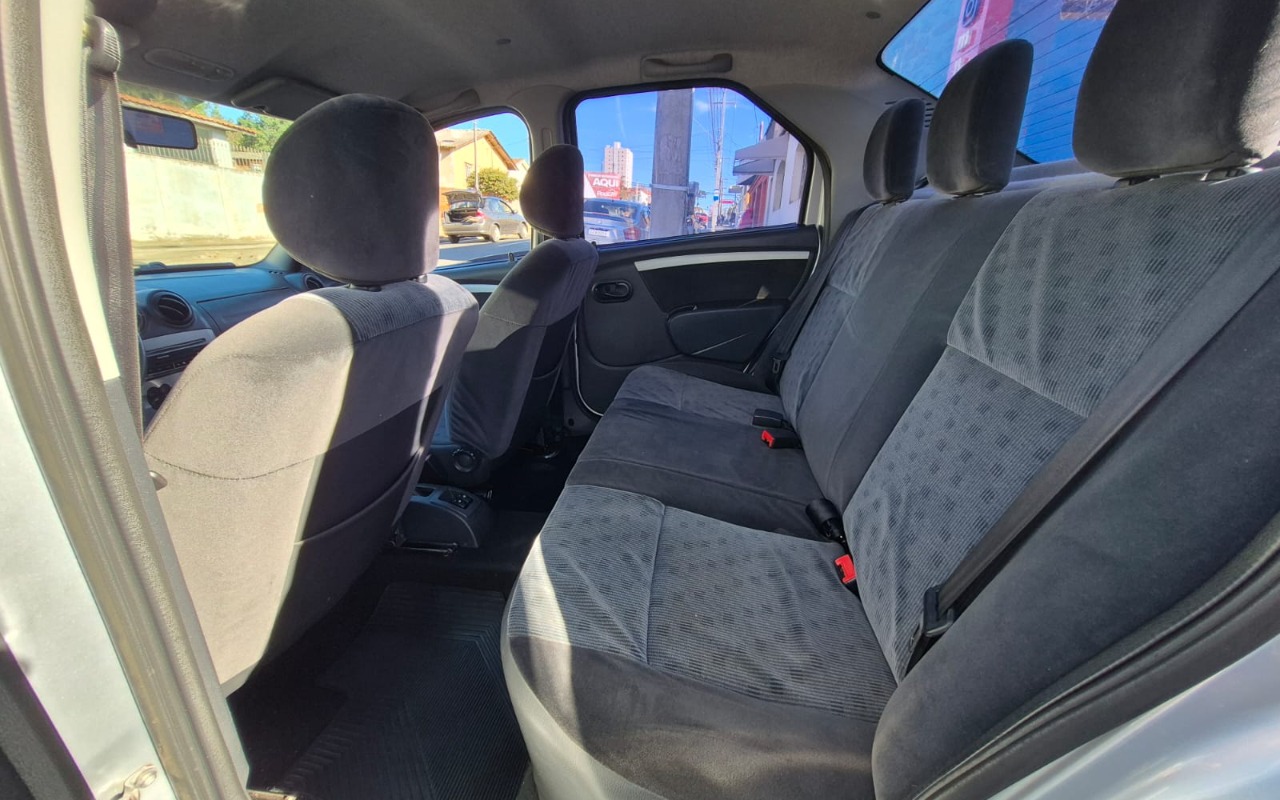 imagem-https://www.socarrao.com.br/sc-vehicle-images-prod/4362556/1792077329708-V2hhdHNBcHAgSW1hZ2UgMjAyNi0wNy0yMiBhdCAwOS41NC4yNi5qcGVn.jpeg