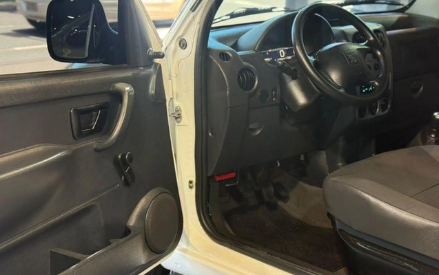 imagem-https://www.socarrao.com.br/sc-vehicle-images-prod/4362614/1792255508869-8573307_5_B_82d8c021a9.jpeg