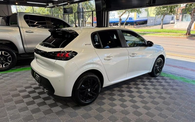 imagem-https://www.socarrao.com.br/sc-vehicle-images-prod/4362615/1792243176240-8573462_23_B_e911fd6da6.jpeg