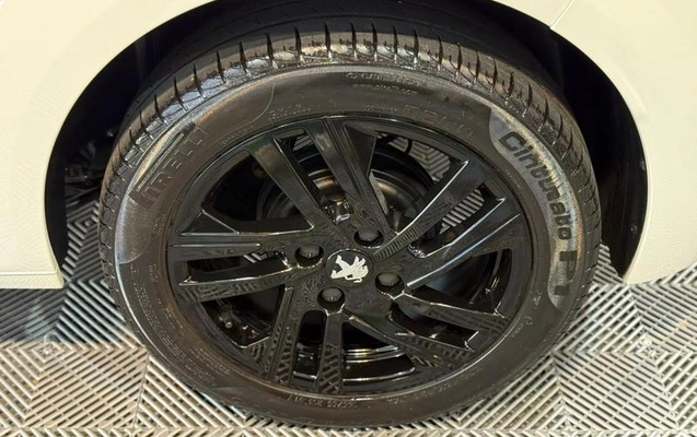 imagem-https://www.socarrao.com.br/sc-vehicle-images-prod/4362615/1792243176274-8573462_13_B_7fa7497935.jpeg