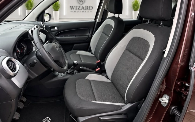 imagem-https://www.socarrao.com.br/sc-vehicle-images-prod/4362688/1792078468041-vehicle_image_1791919660_0adcd6df37a9e2d83602e55508222873.jpeg