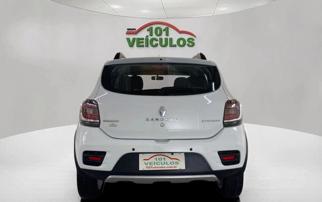imagem-https://www.socarrao.com.br/sc-vehicle-images-prod/4362713/1792078631317-003_4b192c0fd1ac1dbc838dbb264f03369f.jpg