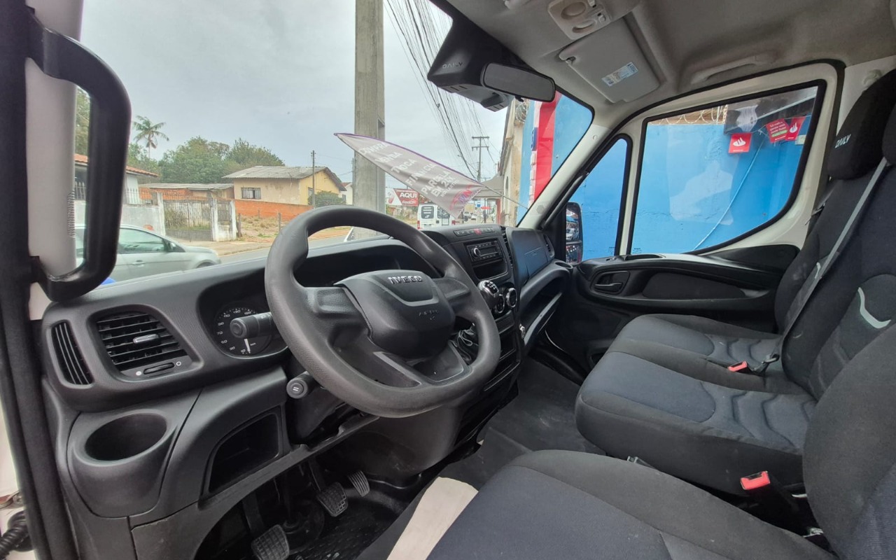 imagem-https://www.socarrao.com.br/sc-vehicle-images-prod/4362714/1792078658842-V2hhdHNBcHAgSW1hZ2UgMjAyNi0wNy0yMiBhdCAxMC4xOS4xMSAoMykuanBlZw.jpeg