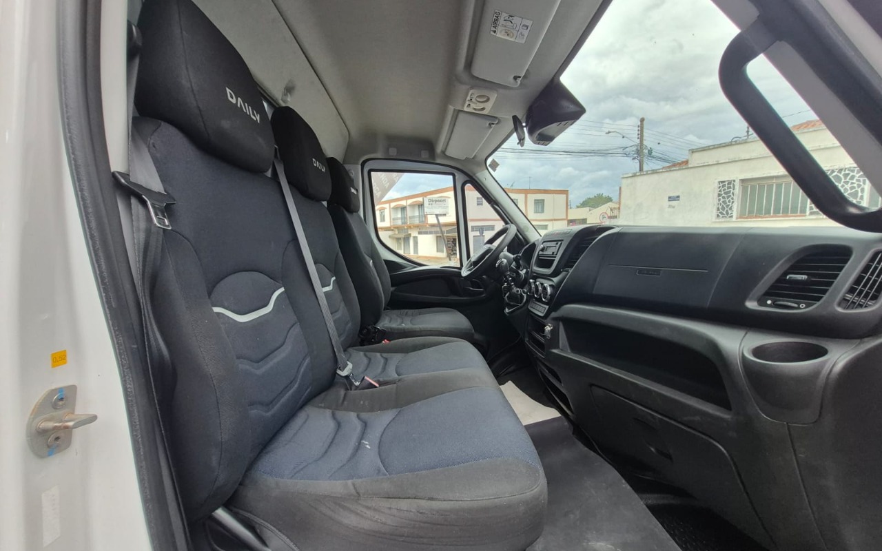 imagem-https://www.socarrao.com.br/sc-vehicle-images-prod/4362714/1792078658893-V2hhdHNBcHAgSW1hZ2UgMjAyNi0wNy0yMiBhdCAxMC4xOS4xMSAoNCkuanBlZw.jpeg