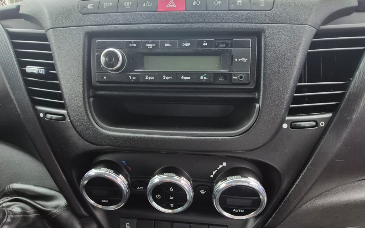 imagem-https://www.socarrao.com.br/sc-vehicle-images-prod/4362714/1792078659128-V2hhdHNBcHAgSW1hZ2UgMjAyNi0wNy0yMiBhdCAxMC4xOS4xMiAoMSkuanBlZw.jpeg