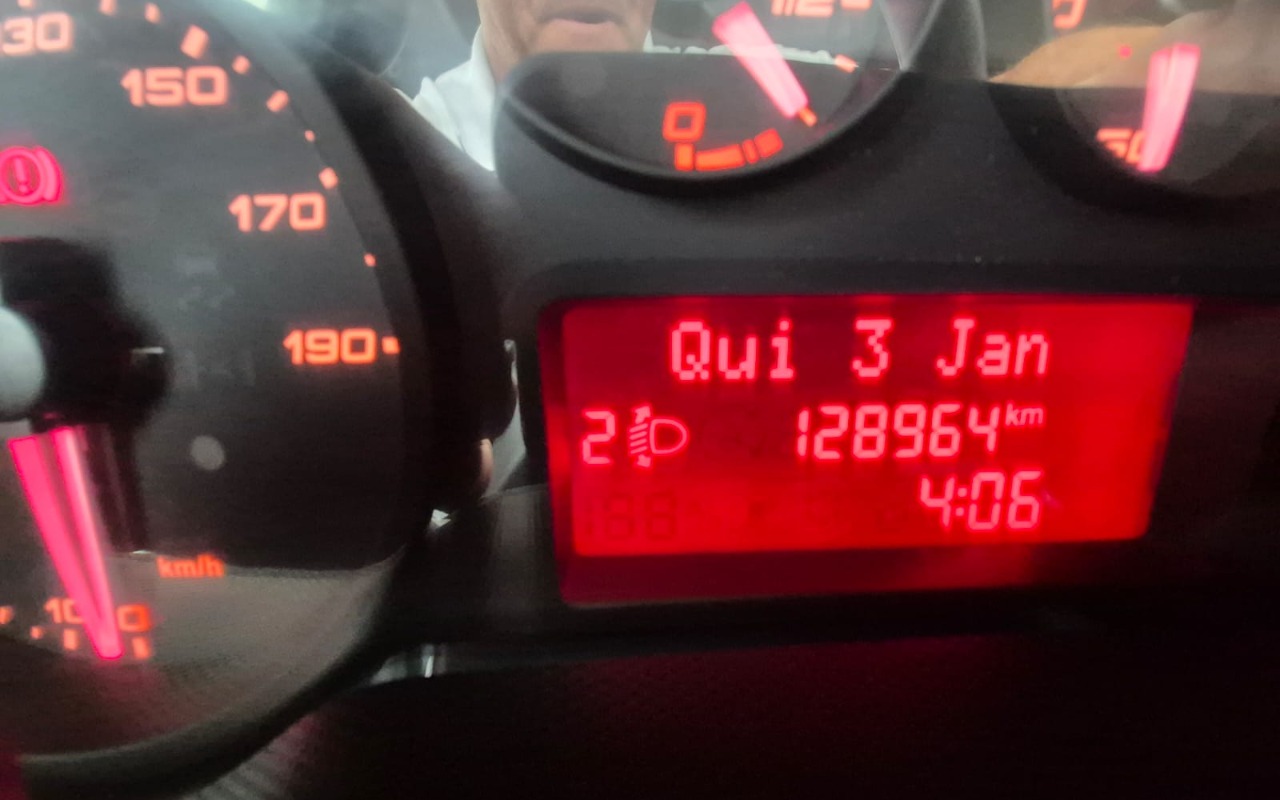 imagem-https://www.socarrao.com.br/sc-vehicle-images-prod/4362714/1792078659564-V2hhdHNBcHAgSW1hZ2UgMjAyNi0wNy0yMiBhdCAxMC4xOS4xMy5qcGVn.jpeg