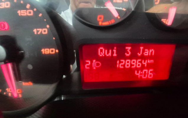 imagem-https://www.socarrao.com.br/sc-vehicle-images-prod/4362714/1792078659564-V2hhdHNBcHAgSW1hZ2UgMjAyNi0wNy0yMiBhdCAxMC4xOS4xMy5qcGVn.jpeg