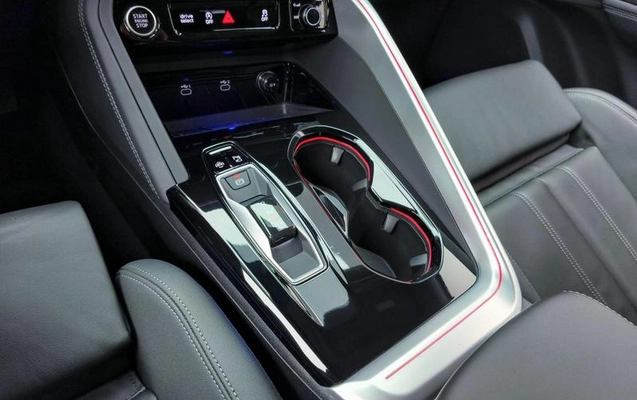 imagem-https://www.socarrao.com.br/sc-vehicle-images-prod/4362729/1792078994425-8573439_14_B_7fdb462ceb.jpeg
