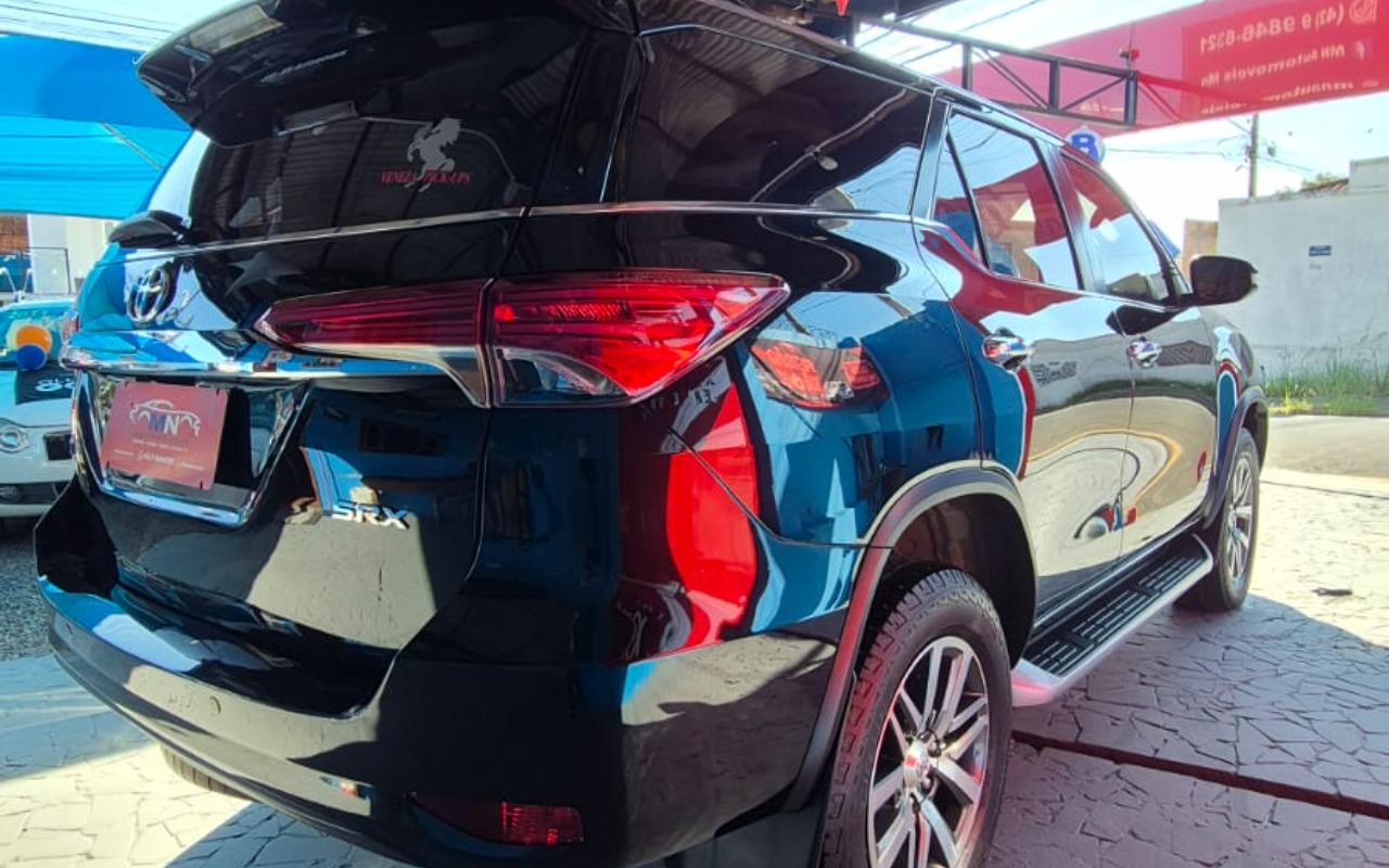 imagem-https://www.socarrao.com.br/sc-vehicle-images-prod/4362814/1792079722930-V2hhdHNBcHAgSW1hZ2UgMjAyNi0wNS0yNiBhdCAxMC41OS4yNCAoMykuanBlZw.jpeg