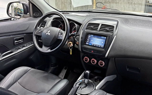 imagem-https://www.socarrao.com.br/sc-vehicle-images-prod/4362901/1792086802544-xCFFY3heje8xUC4mYGAJFmQnG1bhAsGP.jpg