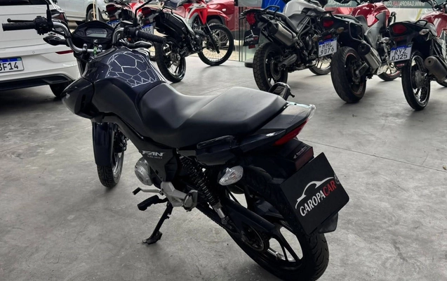 imagem-https://www.socarrao.com.br/sc-vehicle-images-prod/4363000/1792081050040-f4f19802d9b94c24932c1d3040d66f4c_1792007865322.jpg