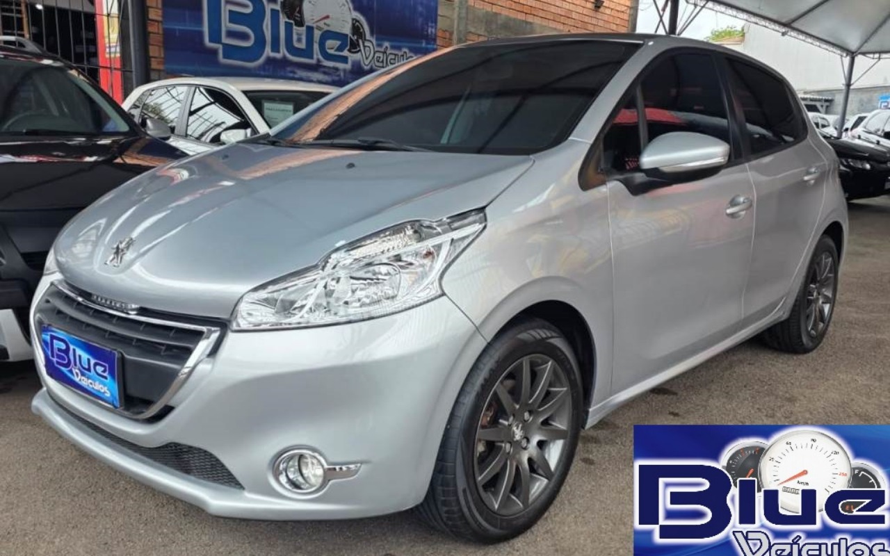 Peugeot 208 2015 Prata — foto 1 de 3
