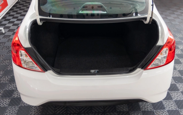 imagem-https://www.socarrao.com.br/sc-vehicle-images-prod/4363073/1792156858509-hH6RUOaxVXiJDB3dWyXHR9PWJPVr2QIt.jpg