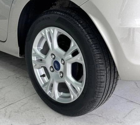 imagem-https://www.socarrao.com.br/sc-vehicle-images-prod/4363211/1792083435960-8573806_1_B_194617a170.jpeg