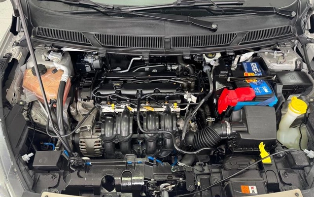 imagem-https://www.socarrao.com.br/sc-vehicle-images-prod/4363211/1792083435979-8573806_43_B_6d382a579d.jpeg