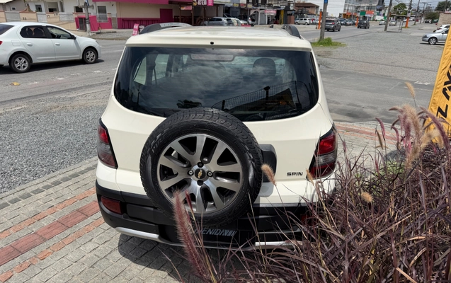 imagem-https://www.socarrao.com.br/sc-vehicle-images-prod/4363267/1792083622005-e65ef497d40c42f0a9bb6dc2301c4857_1792083524600.jpg