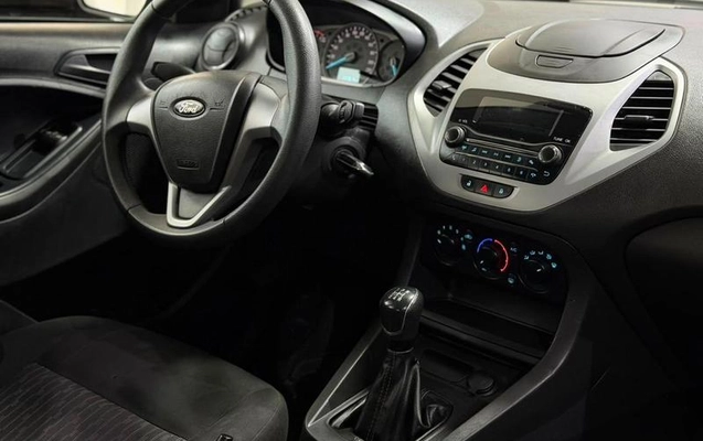 imagem-https://www.socarrao.com.br/sc-vehicle-images-prod/4363289/1792083822831-8349238_8_B_61a06daac0.jpeg