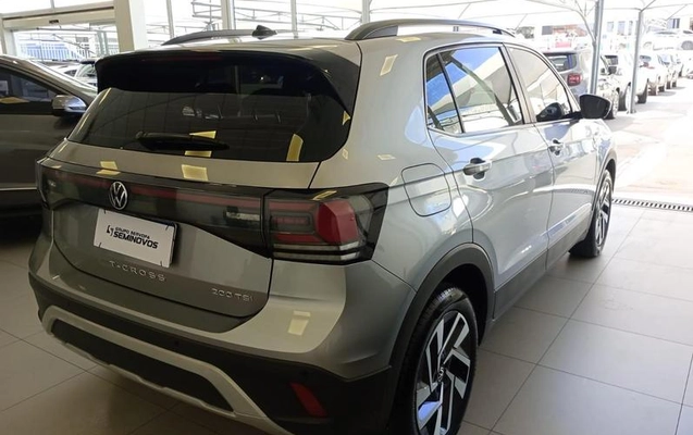 imagem-https://www.socarrao.com.br/sc-vehicle-images-prod/4363303/1792696732247-8574012_7_B_d1ea6e549b.jpeg