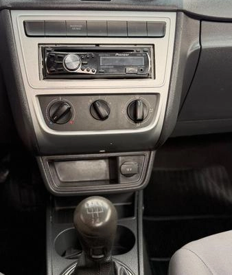 imagem-https://www.socarrao.com.br/sc-vehicle-images-prod/4363365/1792172355707-8566653_15_B_3643a0a1c2.jpeg