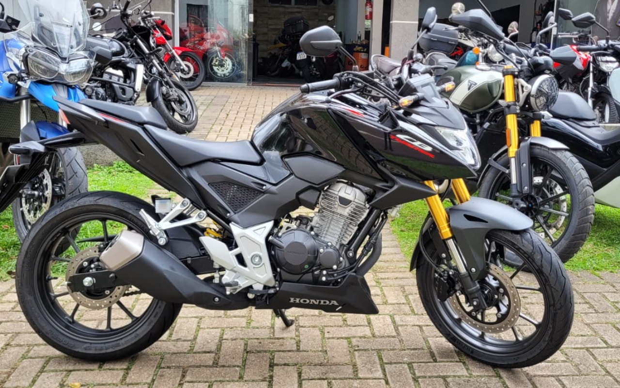 imagem-https://www.socarrao.com.br/sc-vehicle-images-prod/4363408/1792085168064-MS5qcGVn.jpeg