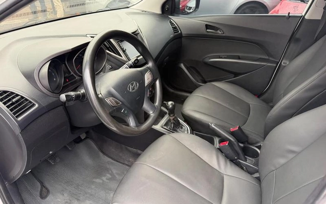 imagem-https://www.socarrao.com.br/sc-vehicle-images-prod/4363409/1792085232571-8553377_8_B_f575ef5390.jpeg