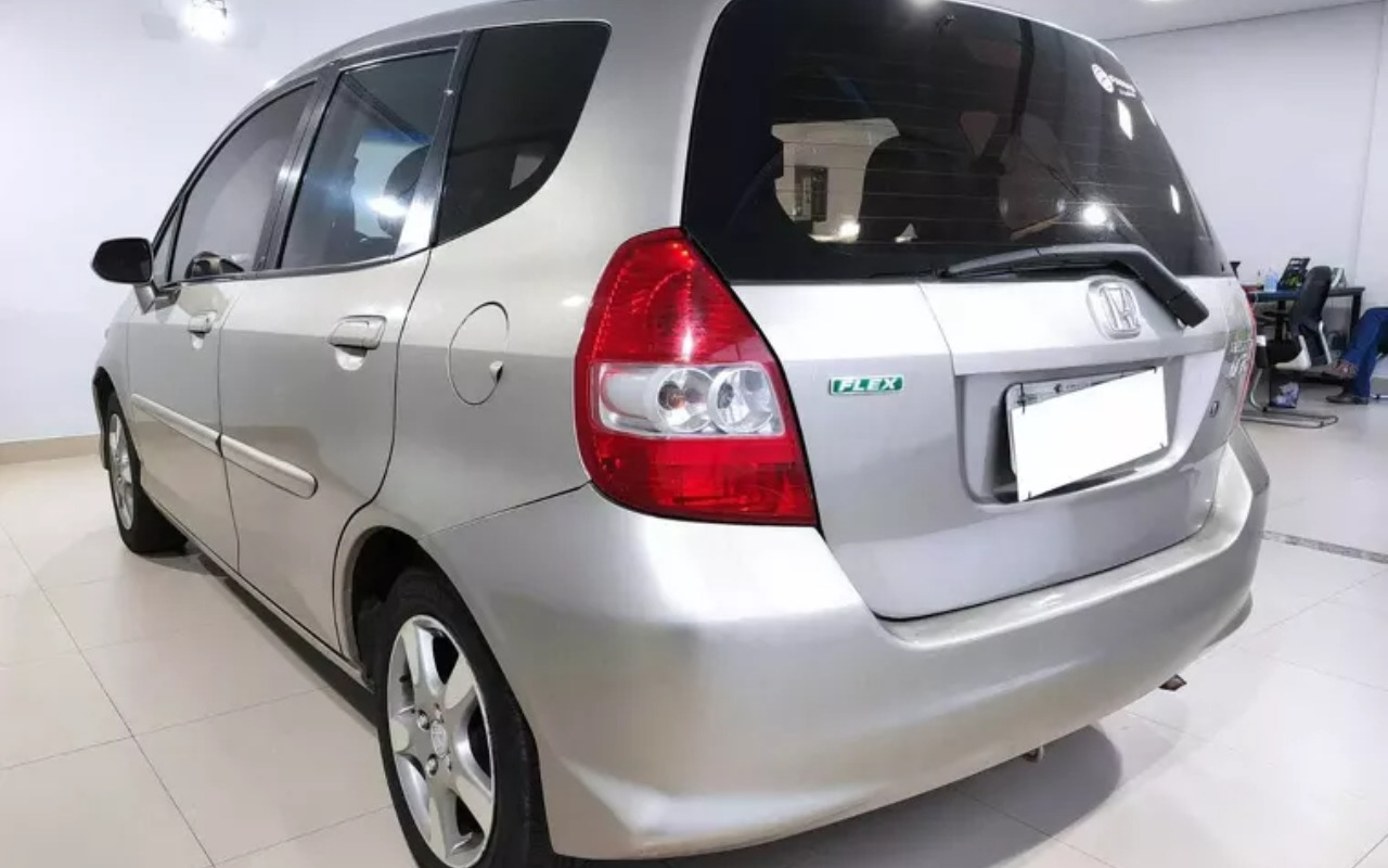 imagem-https://www.socarrao.com.br/sc-vehicle-images-prod/4363413/1792085707025-MDUuanBn.jpg