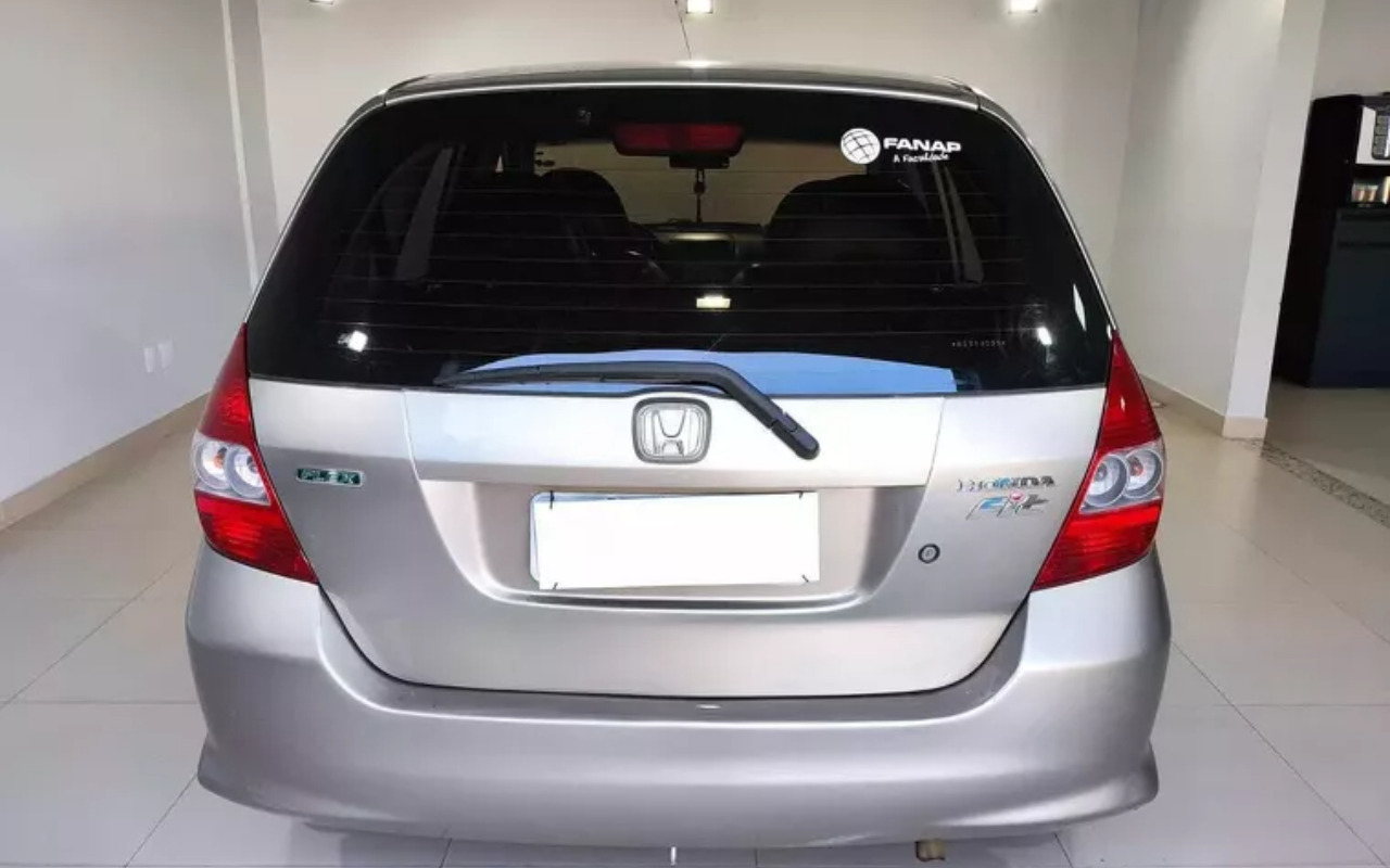 imagem-https://www.socarrao.com.br/sc-vehicle-images-prod/4363413/1792085707305-MDYuanBn.jpg