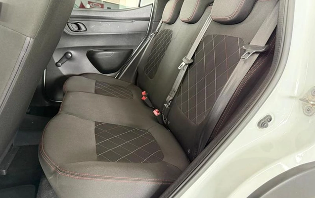 imagem-https://www.socarrao.com.br/sc-vehicle-images-prod/4363418/1792085272208-8574092_13_B_47f96ca6b2.jpeg