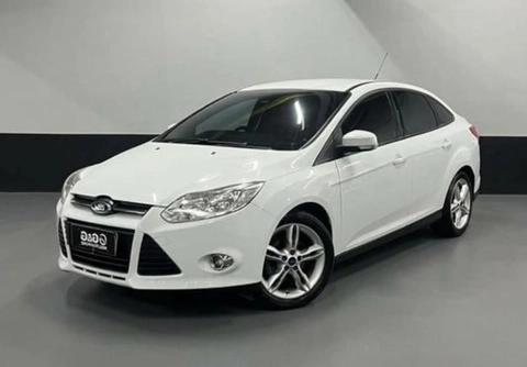 Ford Focus 2015 Branco — foto 1 de 3