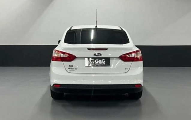 imagem-https://www.socarrao.com.br/sc-vehicle-images-prod/4363442/1792085342872-Nzc5MDQ4NF80X0JfZmZkYmU2MWYyZi5qcGVn.jpeg