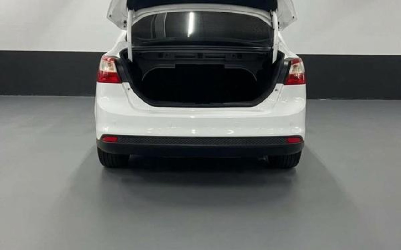 imagem-https://www.socarrao.com.br/sc-vehicle-images-prod/4363442/1792085342937-Nzc5MDQ4NF81X0JfZTc4MmNkODIxNC5qcGVn.jpeg