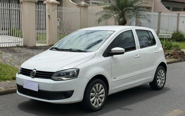 imagem-https://www.socarrao.com.br/sc-vehicle-images-prod/4363444/1792085369588-8573536_3_B_1664cad23d.jpeg