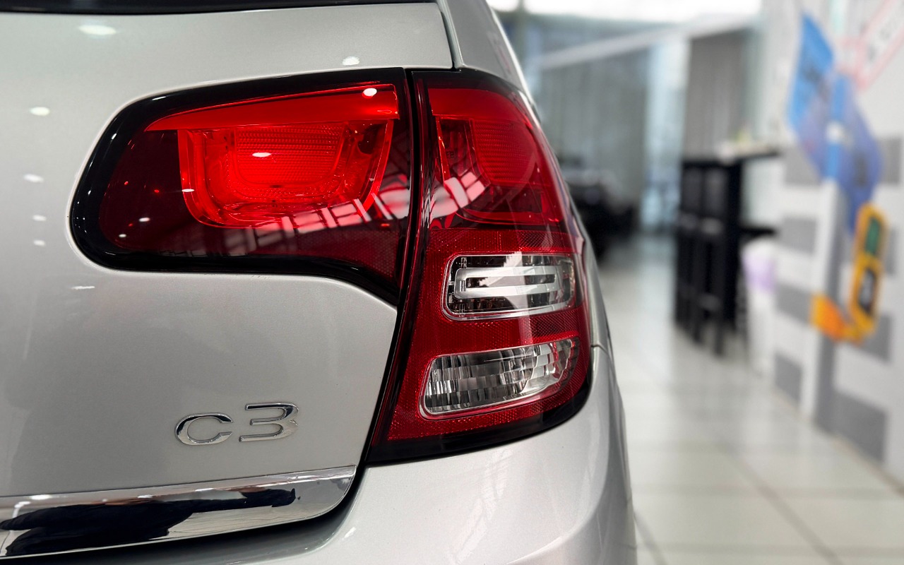 imagem-https://www.socarrao.com.br/sc-vehicle-images-prod/4363518/1792085924256-MDA3LmpwZw.jpg