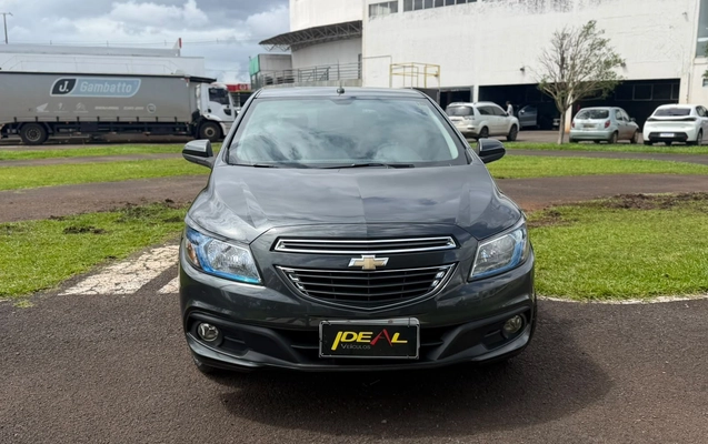 imagem-https://www.socarrao.com.br/sc-vehicle-images-prod/4363530/1792086182506-716c2d8921ca4edcbbe9bb32e0c68ad7_1792085986674.jpg