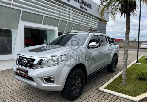 Nissan Frontier 2018 Prata — foto 1 de 3