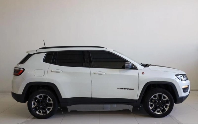 imagem-https://www.socarrao.com.br/sc-vehicle-images-prod/4363585/1792086408755-8444360_0_B_f99ecfe3bd.jpeg