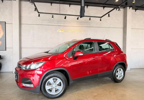 Chevrolet Tracker 2018 Vermelho — foto 1 de 3