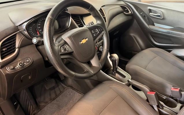 imagem-https://www.socarrao.com.br/sc-vehicle-images-prod/4363605/1792086609644-506ff179856140d6bcb0bb5e8fb55ba1_1792086517341.jpg