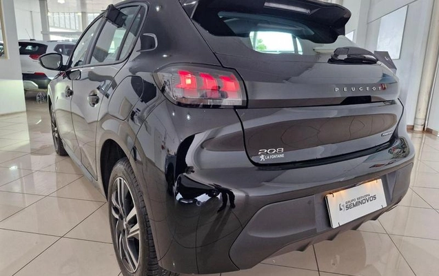 imagem-https://www.socarrao.com.br/sc-vehicle-images-prod/4363625/1792086802716-8522082_11_B_113ff52a7d.jpeg