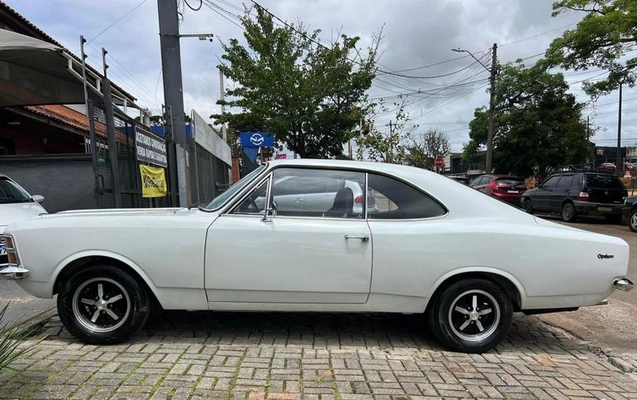imagem-https://www.socarrao.com.br/sc-vehicle-images-prod/4363627/1792086835747-8574353_0_B_39939f1b10.jpeg