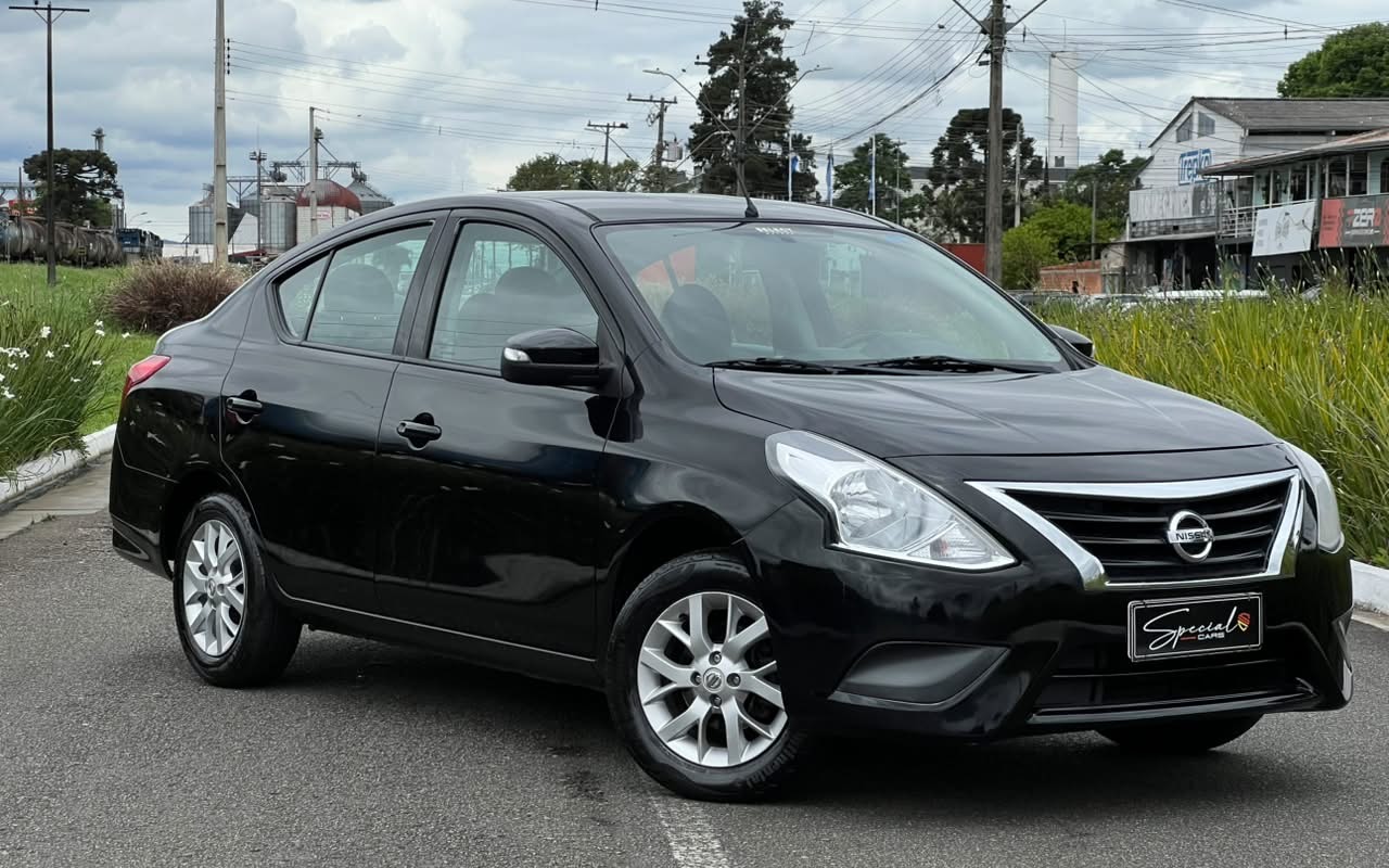Nissan VERSA 2019 Preto — foto 1 de 3