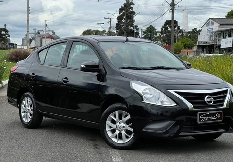 Nissan VERSA 2019 Preto — foto 1 de 3