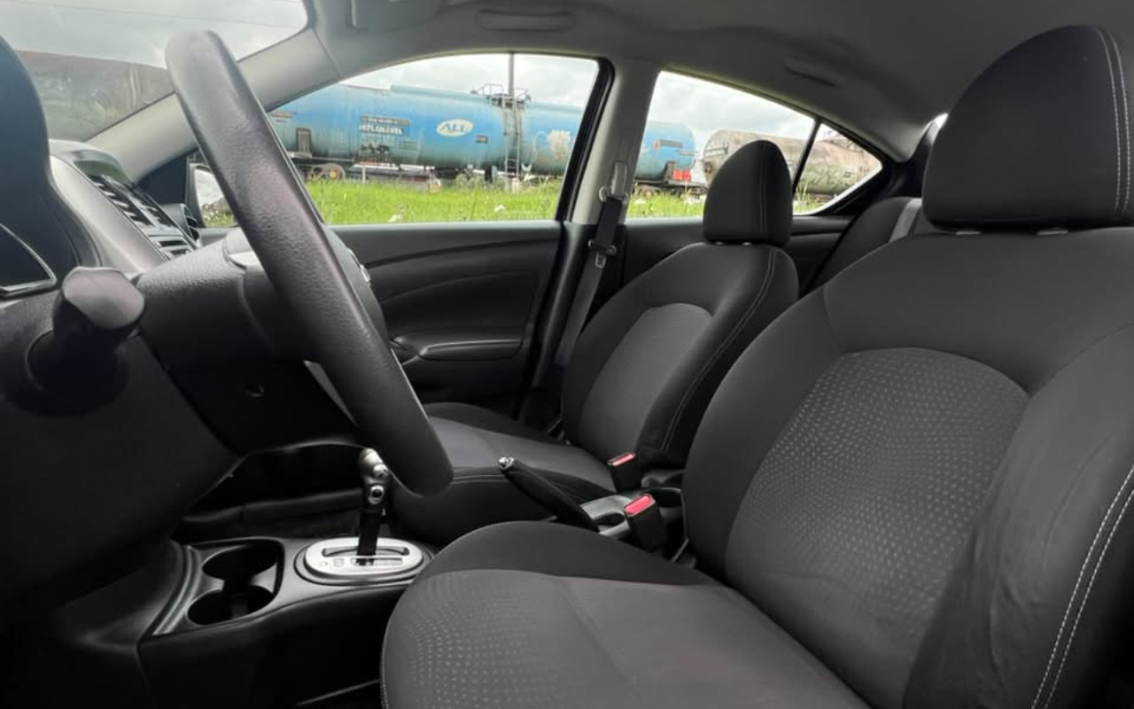 imagem-https://www.socarrao.com.br/sc-vehicle-images-prod/4363689/1792087236484-V2hhdHNBcHAgSW1hZ2UgMjAyNi0xMC0xNSBhdCAxMy41My41NSAoMSkuanBlZw.jpeg